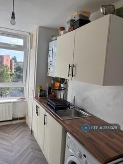 1 bedroom in a flat share to rent, York Road, London, SW11