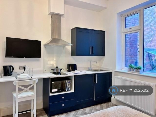 Kitchenette Studio Room 2