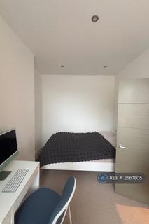 2 bedroom flat to rent, Fernhead Road, London, W9