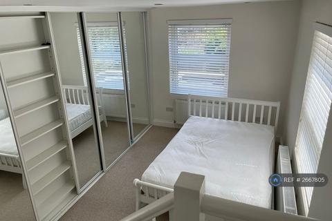 2 bedroom flat to rent, Fernhead Road, London, W9