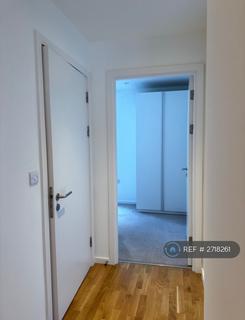 1 bedroom in a flat share to rent, Early Rivers House, London, E20