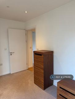 1 bedroom in a flat share to rent, Early Rivers House, London, E20