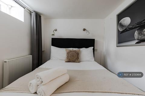 Studio to rent, London, London, NW6