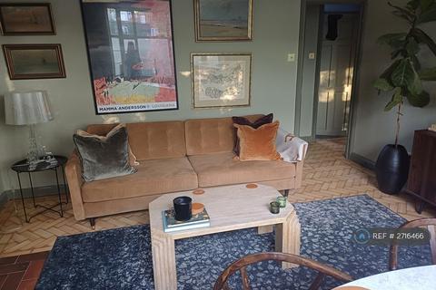 2 bedroom flat to rent, Barrington Court, London, N10