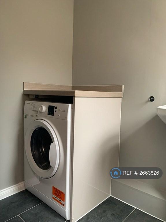 Toilet &amp; Washing Area