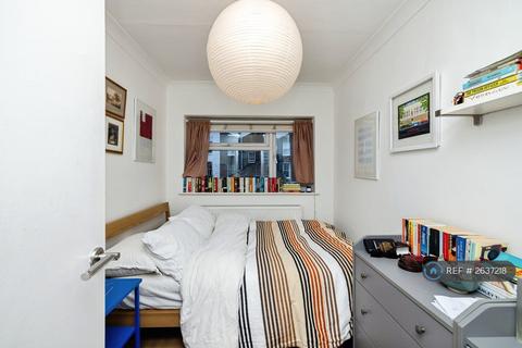 3 bedroom flat to rent, Beatty Road, London, N16