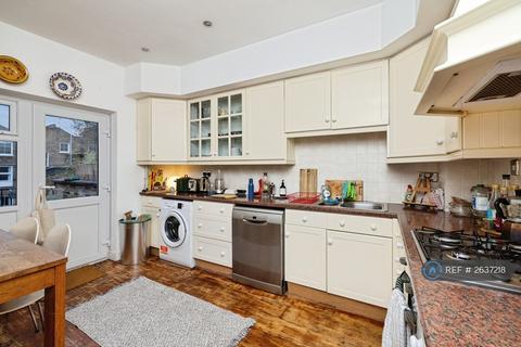 3 bedroom flat to rent, Beatty Road, London, N16