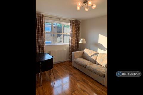 1 bedroom flat to rent, Queens Crescent, Camden, London, NW5