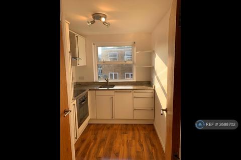 1 bedroom flat to rent, Queens Crescent, Camden, London, NW5