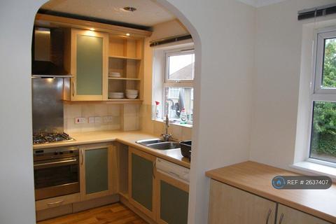 1 bedroom in a house share to rent, Crossways, Aldershot, GU12