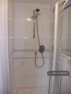 1 bedroom in a house share to rent, Crossways, Aldershot, GU12