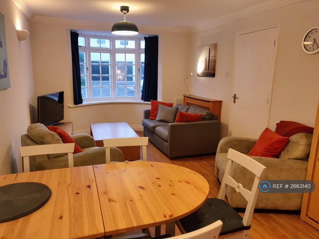 Living / Dining Room