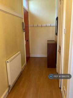 undefined, Albion Place, Edinburgh, EH7