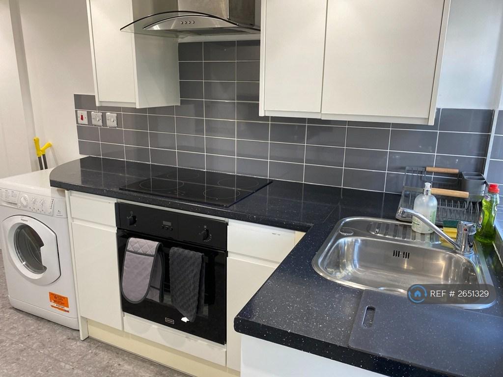Kitchen 1