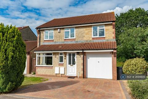 6 bedroom detached house to rent, Huckley Way, Bradley Stoke, Bristol, BS32