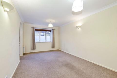 1 bedroom ground floor flat for sale, Thompson Way, Rickmansworth WD3