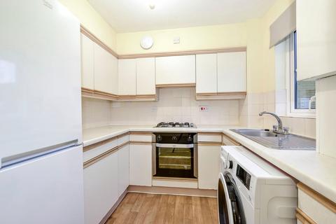 1 bedroom ground floor flat for sale, Thompson Way, Rickmansworth WD3