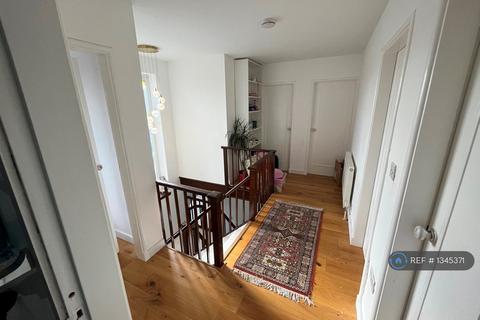 undefined, Newnham Rise, Shirley, Solihull, B90