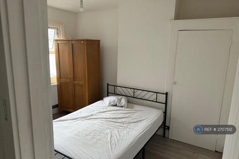 undefined, Chipstead Valley Cousldon, Croydon, CR5