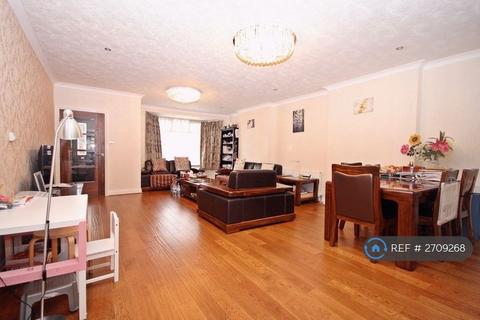 undefined, Orchard Gate, Greenford, UB6