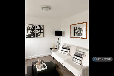 1 bedroom flat to rent, Roman Road, London, E3