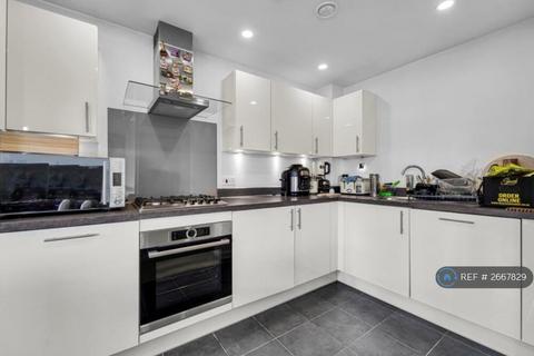 2 bedroom flat to rent, Milestone Apartments, Slough, SL1