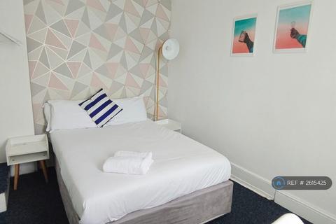 1 bedroom in a house share to rent, Middle Street, Brighton, BN1