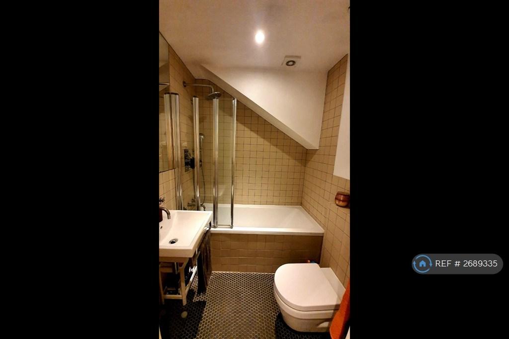 Bath/Showeroom