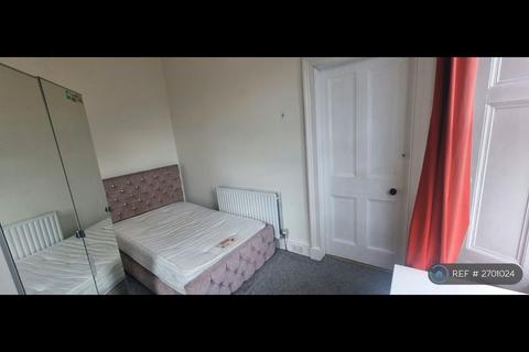 undefined, Bernard Terrace, Edinburgh, EH8