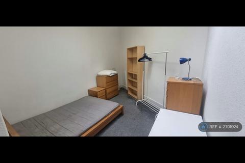 1 bedroom in a flat share to rent, Bernard Terrace, Edinburgh, EH8