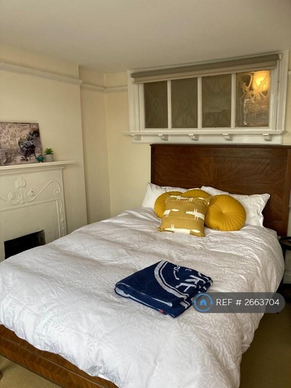 Bedroom 1 View 1