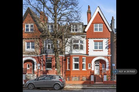 undefined, Sackville Road Up, Hove, BN3
