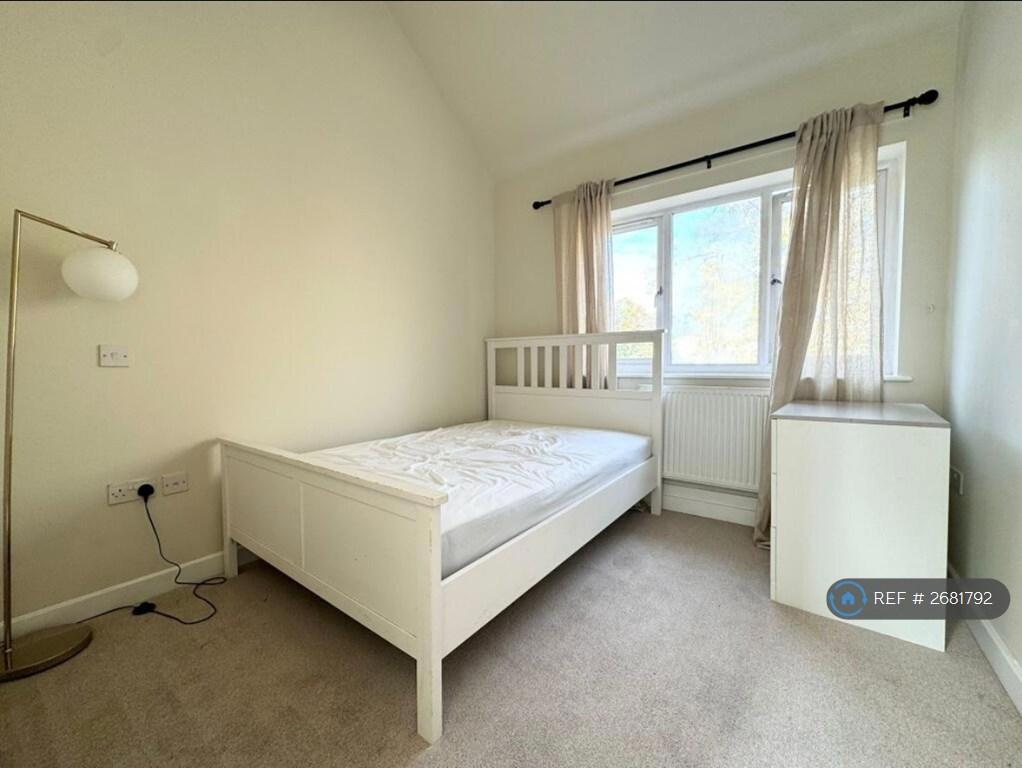 Double Bedroom 2