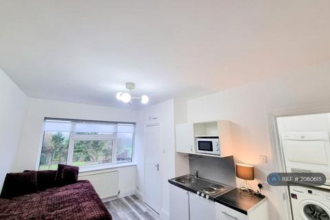 undefined, Sunny Gardens Parade, London, NW4
