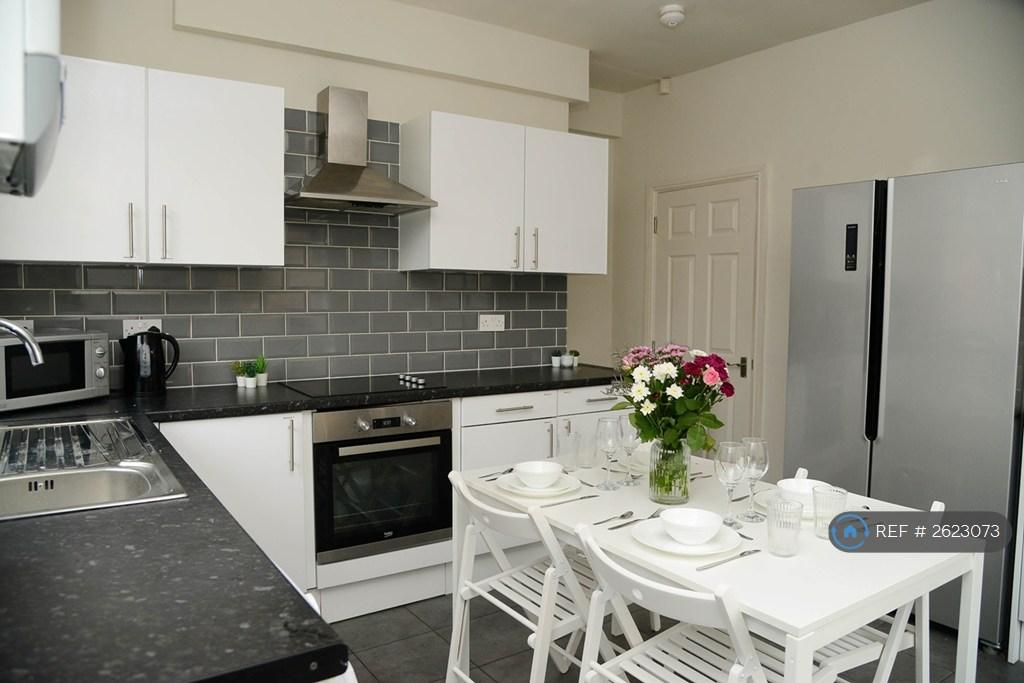 Communal Kitchen