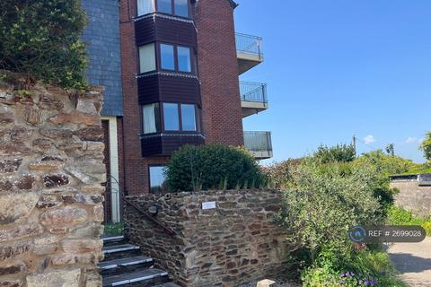 2 bedroom flat to rent, Trevethan Court, Falmouth, TR11