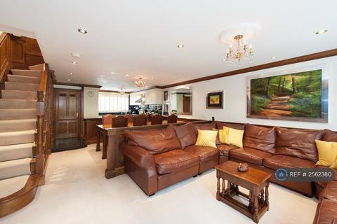 Farnham House, London, NW1