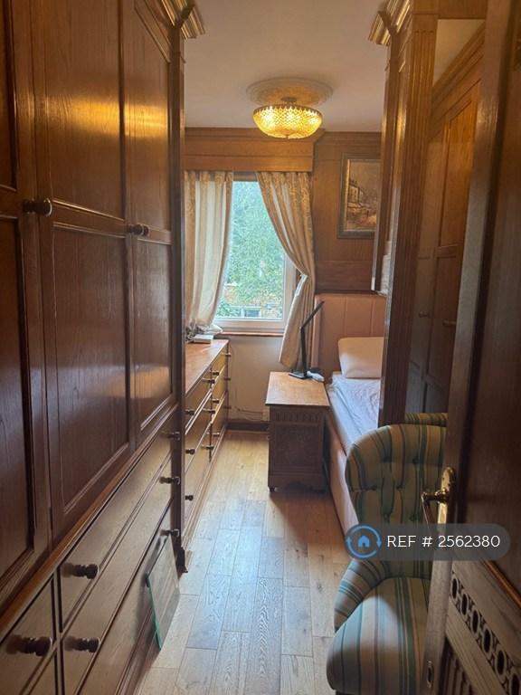 Single Bedroom