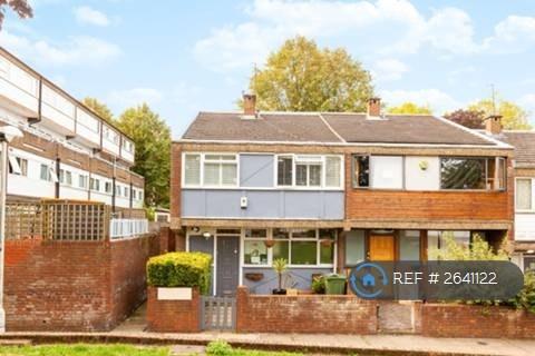 4 bedroom terraced house to rent, Gaywood Close, London, SW2