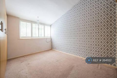 4 bedroom terraced house to rent, Gaywood Close, London, SW2