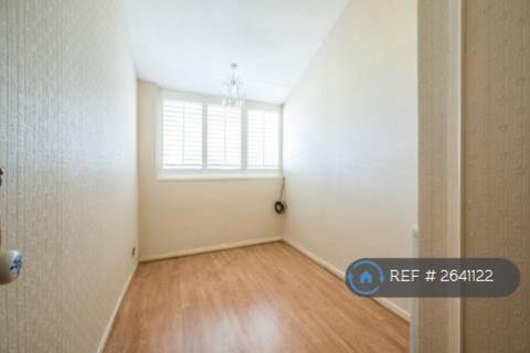 4 bedroom terraced house to rent, Gaywood Close, London, SW2