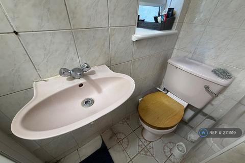 undefined, Clevedon Gardens, Hounslow, TW5