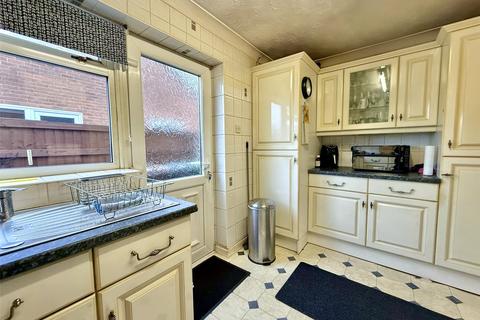 2 bedroom bungalow for sale, Ripon Close, Southport PR8