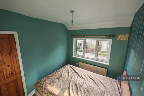 undefined, The Drive, Feltham, TW14