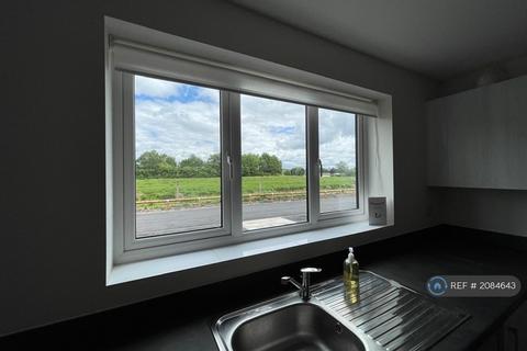3 bedroom semi-detached house to rent, Poppy Lane, Salford, M6