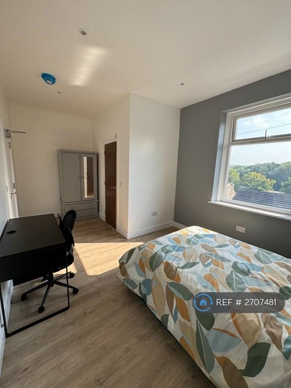 Room 3 (Largest Room)