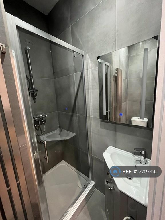 Room 5 En Suite