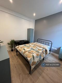 1 bedroom in a house share to rent, Ash Street, Huddersfield, HD1