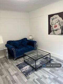 1 bedroom flat to rent, Dorrick Court, Southampton, SO15