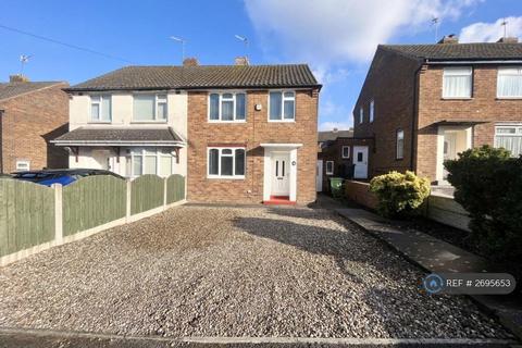 3 bedroom semi-detached house to rent, Church Street, Pensnett, Brierley Hill, DY5